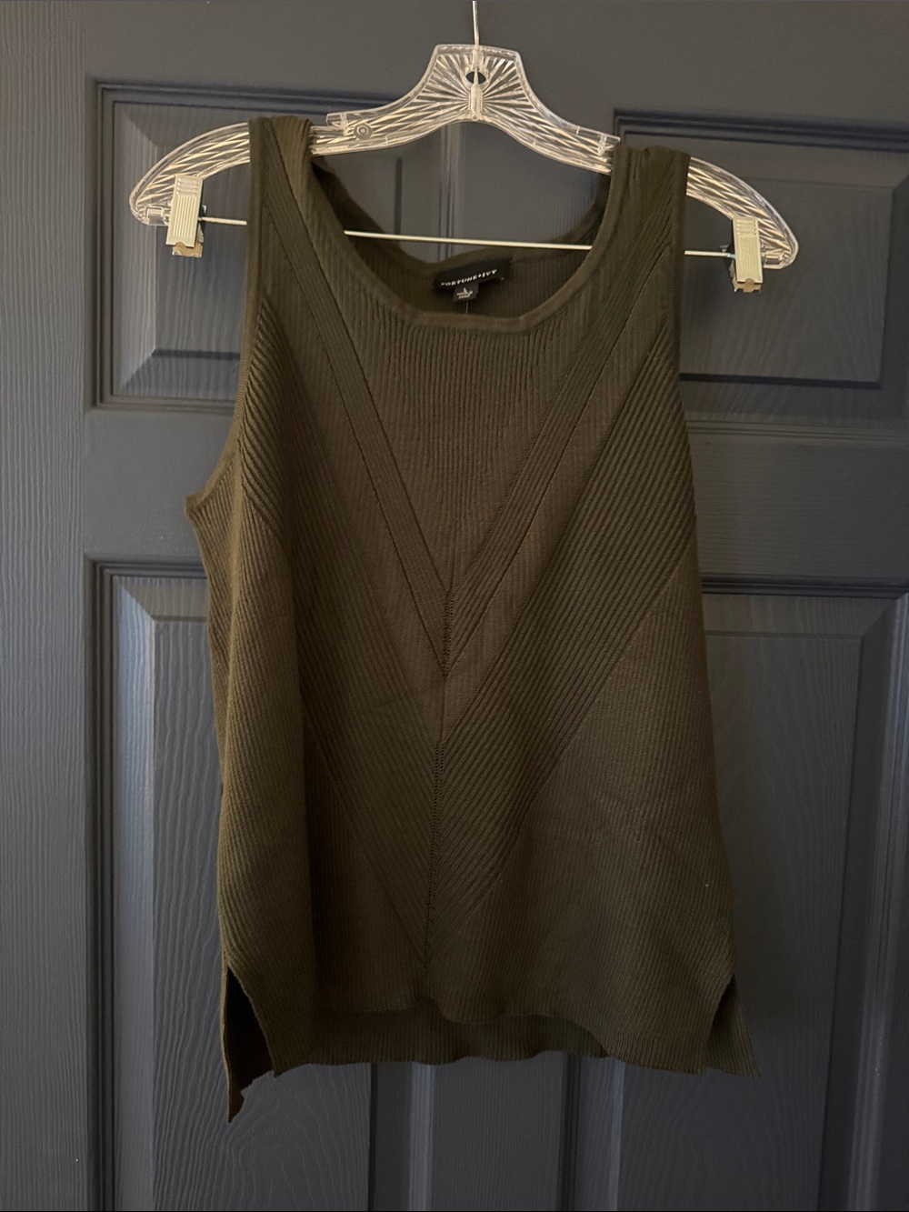 Worthington Olive Green Ribbed V-Panel Tank Top